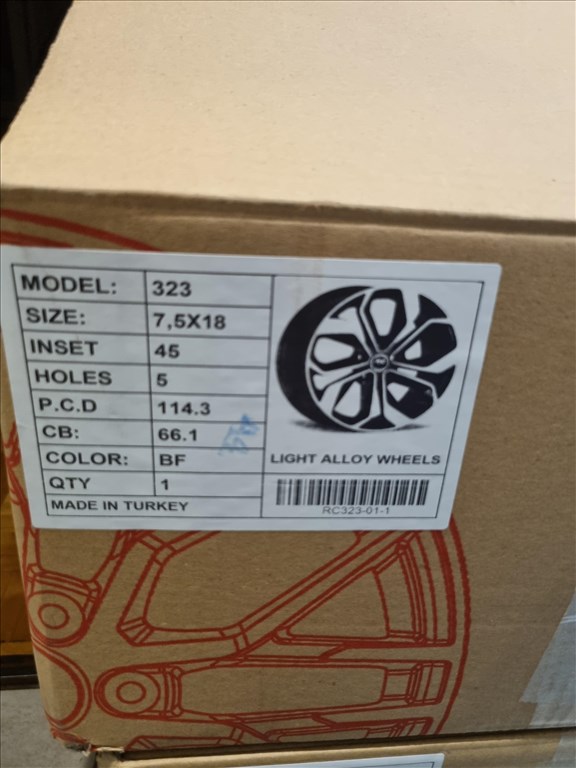  5x114.3 lyukosztású 7,5JJ 18" új alufelni 3. kép