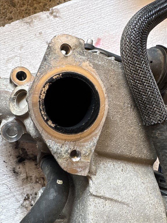 Opel Antara 2006-2015 Z22d1 Egr hűtő   2.2 cdti 25185316 5. kép