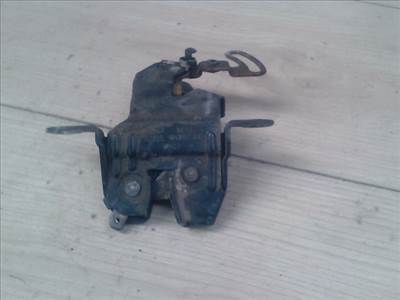 FORD ESCORT 95- Csomagtér ajtó zárszerkezet