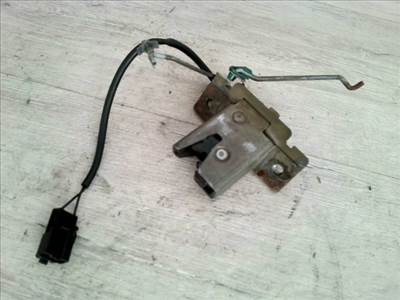 NISSAN PRIMERA P11 96.10-99.09 Csomagtér ajtó zárszerkezet