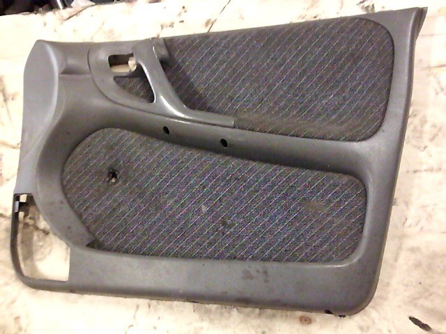 OPEL ASTRA F 91-94 Jobb első ajtó kárpit 1. kép