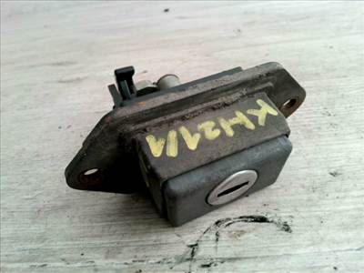 OPEL CORSA A 90-93 Csomagtérajtó dugózár