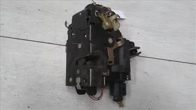 SKODA OCTAVIA 97-00 Bal első ajtó zárszerkezet központi záras