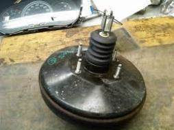 SUZUKI SWIFT 89-96 FÉKRÁSEGÍTŐ