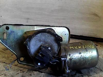 SUZUKI SWIFT 96-05 Ablaktörlő motor első