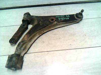 SUZUKI SWIFT 96-05 Jobb első lengőkar