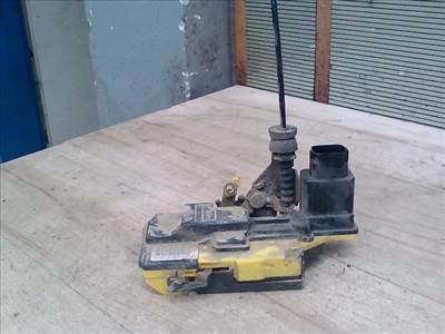 VOLVO S80 98.05.01-06.02.28 Jobb hátsó ajtó zárszerkezet központi záras