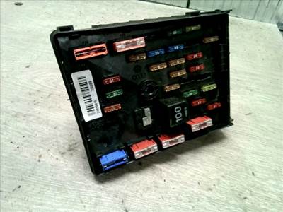 VOLKSWAGEN Passat (B6) 2005.03.01-2010.10.31 Biztosítéktábla BCM BSI BSM SAM GEM modul 