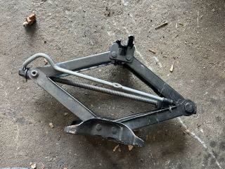 VOLVO S40 II (MS) Emelő