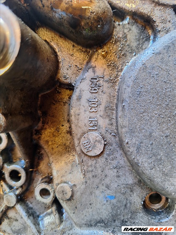 Audi A6 (C7 - 4G), Audi A4 (B8 - 8K) 059 103 151 BM fedél 2. kép