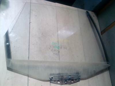 AUDI 100 82-90 Jobb hátsó ajtóüveg