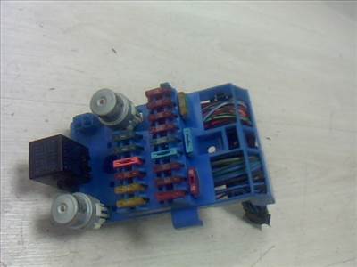 MITSUBISHI COLT 86-89 Biztosítéktábla BCM BSI BSM SAM GEM modul 