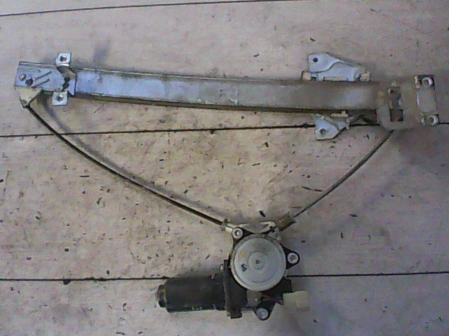 MITSUBISHI SPACE WAGON Jobb hátsó ablakemelő szerkezet elektromos 1. kép