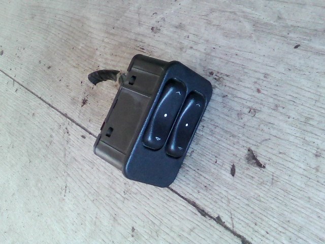 OPEL ASTRA G 97-04 Bal első ablakemelő kapcsoló 1. kép