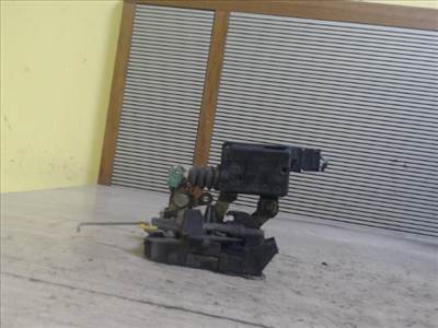 RENAULT TWINGO 98-07 Jobb első ajtó zárszerkezet központizáras