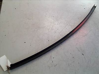 SUZUKI SWIFT 96-05 Jobb hátsó ajtóüveg sín