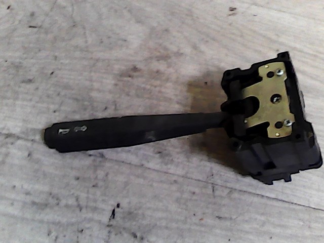 TRABANT 1,1 Kormánykapcsoló bal irányjelző 1. kép