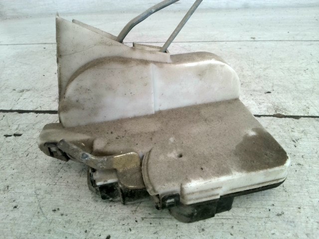 VOLKSWAGEN GOLF III. Jobb hátsó ajtó zárszerkezet mechanikus 1. kép