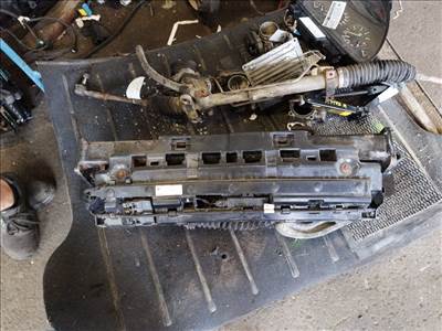 BMW F30 / F31 / F34 elektromosan lenyíló vonóhorog