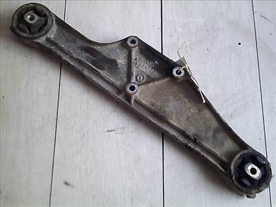 AUDI A8 94.06-02.12 Differenciálmű tartóbak