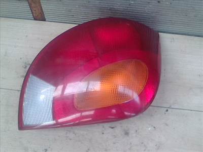 MAZDA 121 96- Jobb hátsó lámpa