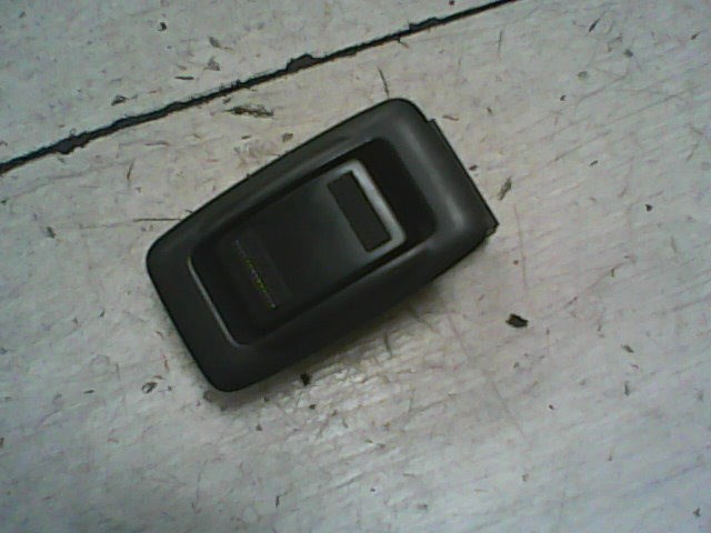 MAZDA 626 00.08-02.12 Bal hátsó ablakemelő kapcsoló 1. kép
