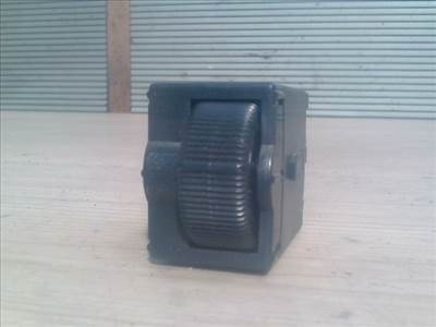 MITSUBISHI CARISMA 95.05-99.07 Műszerfal fényerő szabályzó kapcsoló