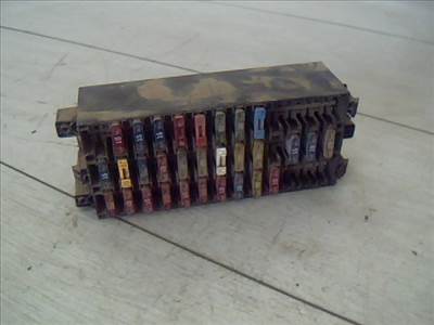 RENAULT Kangoo 2003.01 - 2008.01 Biztosítéktábla BCM BSI BSM SAM GEM modul Utastér