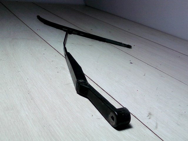 TOYOTA YARIS 06.01.01-08.12.31 Ablaktörlő kar jobb első 1. kép