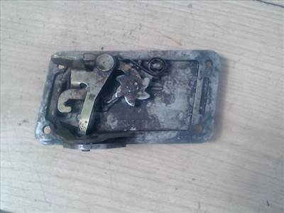 TRABANT 1,1 Bal első ajtó zárszerkezet mechanikus