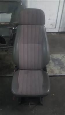 VOLVO FLC  7,5 Jobb első ülés