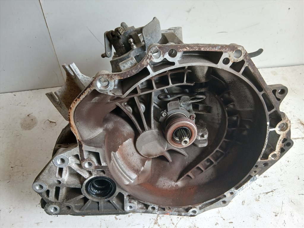 Opel Zafira B 2005-2014 Váltó 1.6 Benzin A16xer 5 sebességes 3. kép
