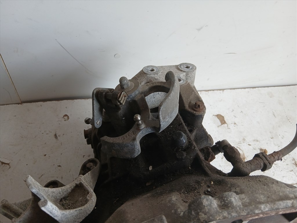 Opel Zafira B 2005-2014 Váltó 1.6 Benzin A16xer 5 sebességes 6. kép