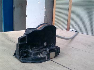 BMW 3 (E90, E91) 2005.03.01-2008.08.31 Bal hátsó ajtó zárszerkezet központi záras