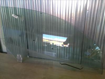 INFINITI G37 Cabrio Jobb első ajtóüveg