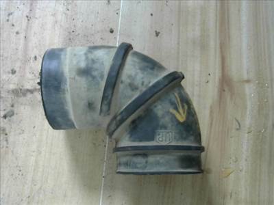 MITSUBISHI L200 01-07 Szívócső