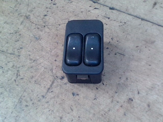 OPEL ASTRA G 97-04 Bal első ablakemelő kapcsoló 1. kép