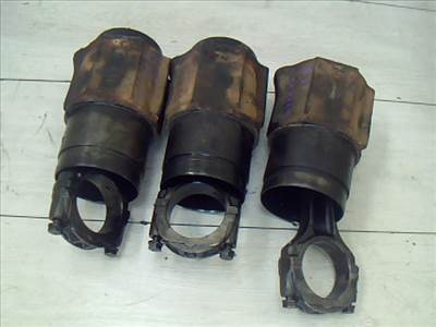 RENAULT R21 Dugattyú és hüvely