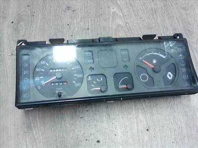 RENAULT R9 Kilóméteróra