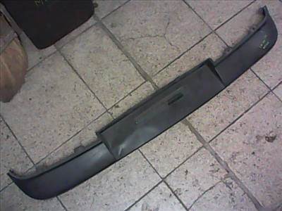 SUZUKI SWIFT 89-96 Hátsó lökhárító felső