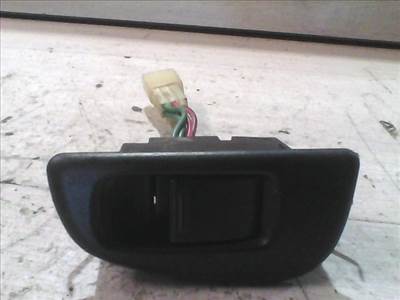 SUZUKI SWIFT 89-96 Jobb hátsó ablakemelő kapcsoló