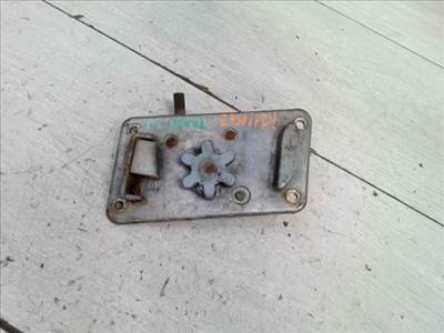 TRABANT 1,1 Jobb első ajtó zárszerkezet mechanikus