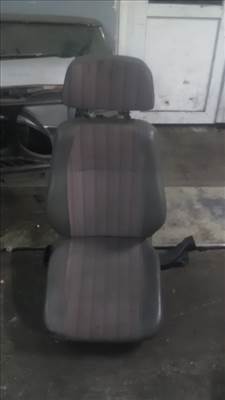 VOLVO FLC  7,5 Jobb első ülés