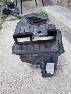 Audi A4 (B6/B7) Légszűrőház  03g133835