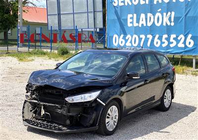 Bontásra: Ford Focus 1.6 Ti-VCT Ambiente alkatrészei, karosszéria elemei PNDDJS67942