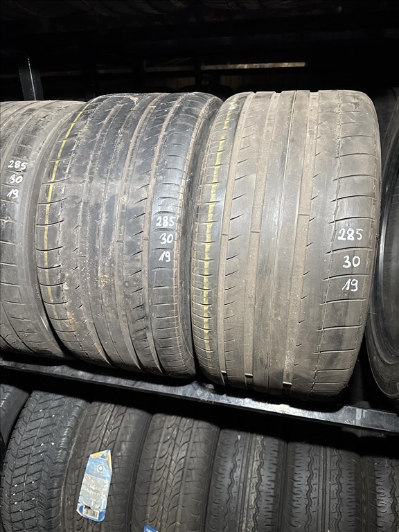 285/30 R19 Michelin Pilot sport PS2 98Y l 4mm l 2db l DOT3108 1. kép