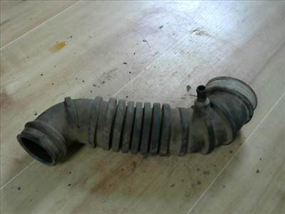 MITSUBISHI L200 01-07 Szívócső