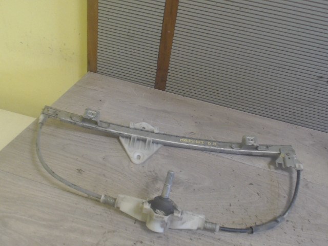 RENAULT MEGANE 99-02 Bal hátsó ablakemelő szerkezet mechanikus 1. kép