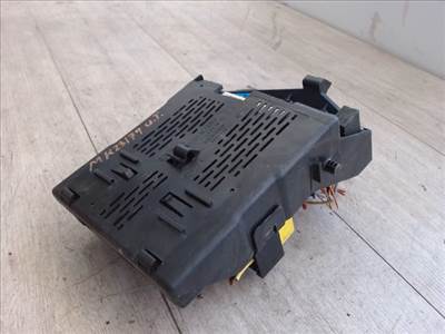 RENAULT MEGANE SCENIC 99-03 Biztosítéktábla BCM BSI BSM SAM GEM modul Utastér