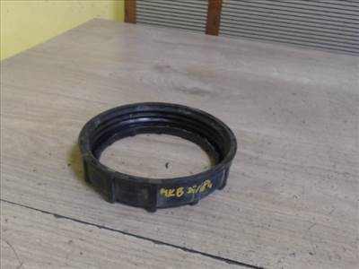 SKODA FABIA 99-07 Üzemanyag szivattyú befogató műanyag anya